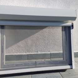 PVC prozor i rolo komarnik